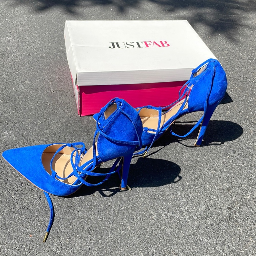 Blue lace up pump